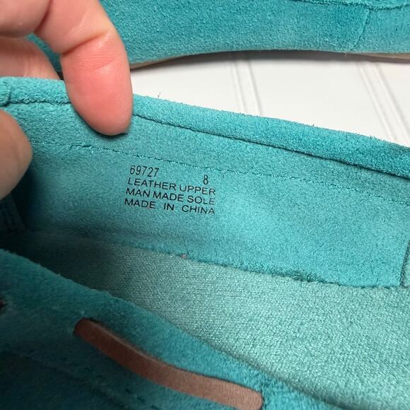 Minnetonka Women’s 8 Moccasins Turquoise Leather Slippers Rubber Sole 69727 - Picture 7 of 8